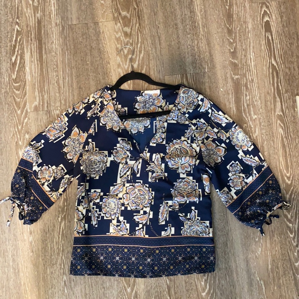 Navy blue top